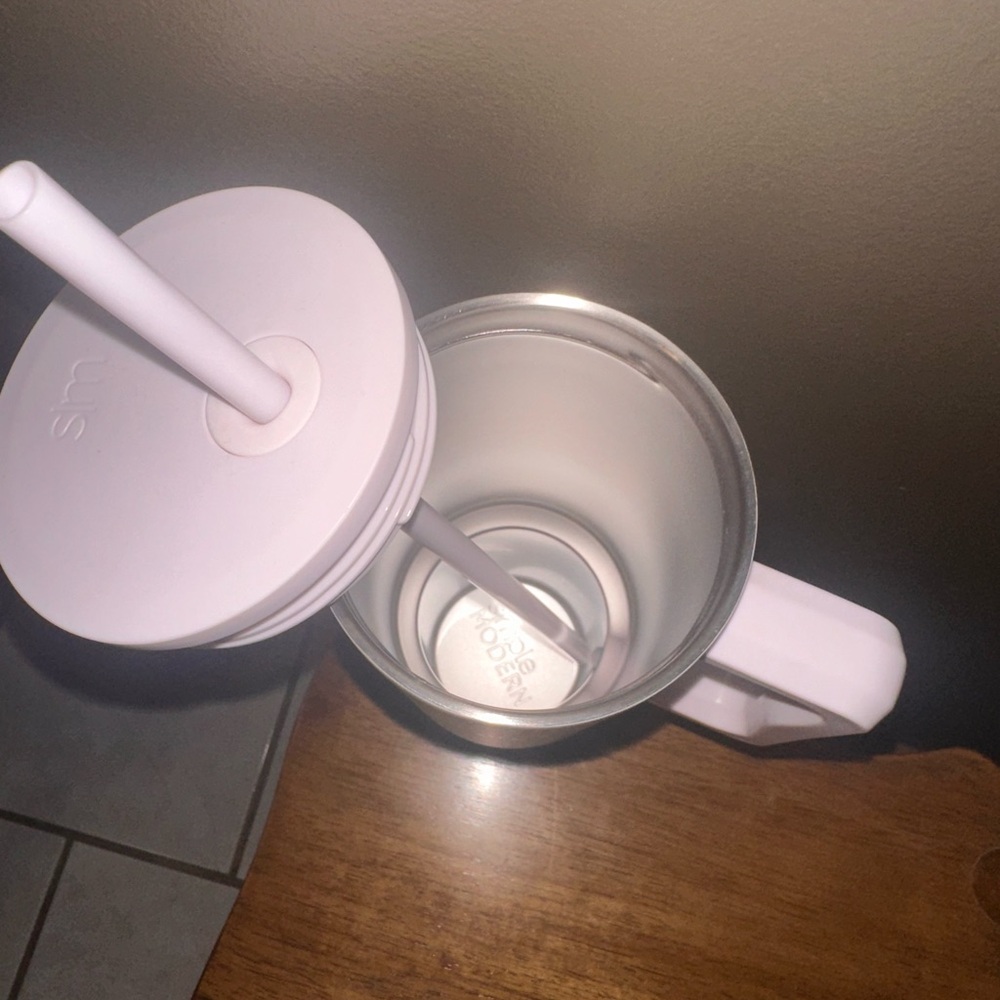 Modern White Insulated Tumbler with Straw